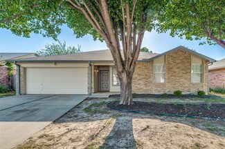 6417 Nellie Dr, Arlington, TX 76002