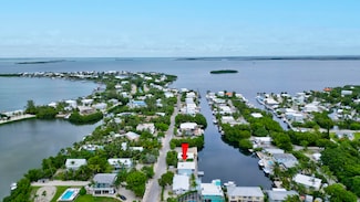 6 Jean la Fitte Dr, Key Largo, FL 33037