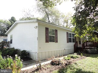 203 Maple Dr, Nottingham, PA 19362