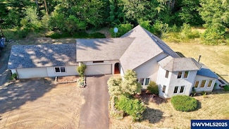 41711 Miles Ln, Lebanon, OR 97355