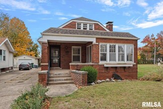 2301 S 4th St, Springfield, IL 62703