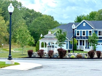 7 Lily Pond Ln Unit 7, Lexington, MA 02420