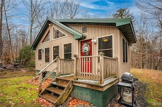 143 Pawnee Dr W, Old Forge, NY 13420