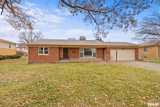 2817 30th Ave, Rock Island, IL 61201