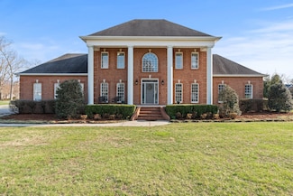 104 Fairways Blvd W, Tullahoma, TN 37388