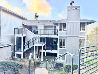 12012 NE 204th Place Unit C203, Bothell, WA 98011