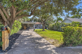 518 S N St, Lake Worth, FL 33460