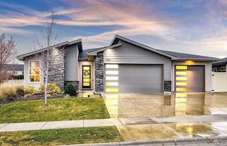 495 W Oak Springs Dr, Meridian, ID 83642
