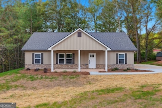 54 Tabitha Page Ln, Toccoa, GA 30577