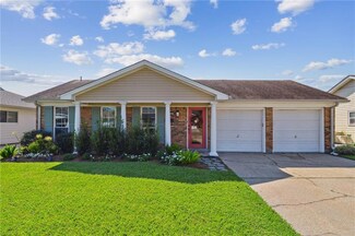 820 Holyoke Place, Gretna, LA 70056