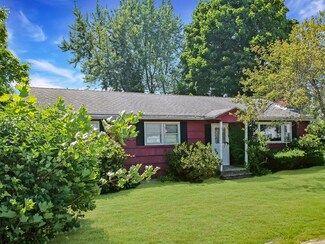 2 Bungalow Ave, Methuen, MA 01844