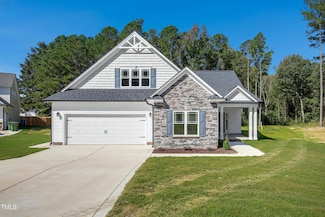 121 Valleydale Dr, Benson, NC 27504