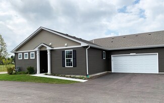 6327 Juniper Dr, Wonder Lake, IL 60097