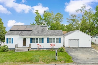 19 Libbey St, Manchester, NH 03102