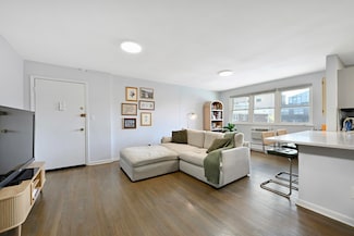 1 Congress St Unit C4, Jersey City, NJ 07307