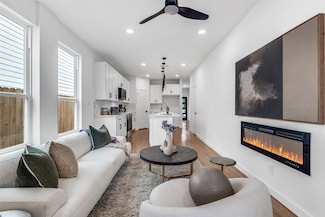 2321 Budd St, Dallas, TX 75215