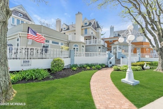 100 1st St Unit 7, Keyport, NJ 07735