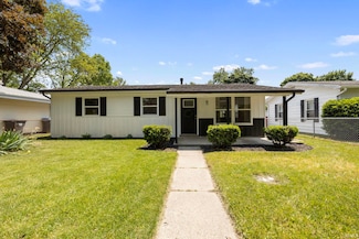 1127 Mcpherson St, Elkhart, IN 46514