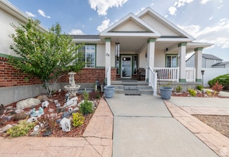 29 Meadowlark Cir, Grantsville, UT 84029