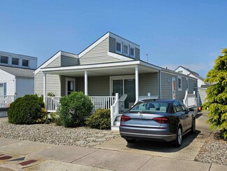 111 W Trenton Ave, Wildwood, NJ 08260