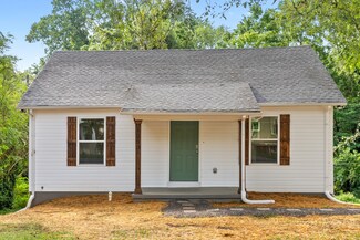 1003 Kendrick St, Clarksville, TN 37043