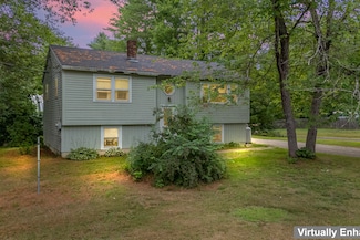 19 Wing St, Lisbon Falls, ME 04252