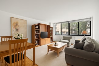 510 E 80th St Unit 2E, New York, NY 10075