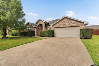 5821 Thompson Place, Tyler, TX 75707
