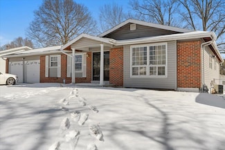 11844 Beckett Fall Rd, Florissant, MO 63033