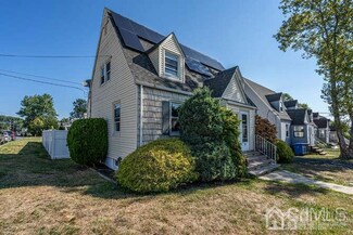80 Avenel St, Avenel, NJ 07001