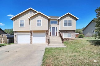 2710 Hackberry Dr, Junction City, KS 66441