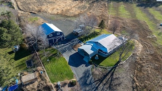 104105 E Badger Rd, Kennewick, WA 99338