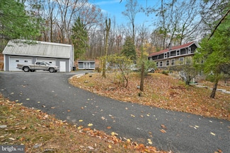 2460 Grandview Ave, Reading, PA 19606