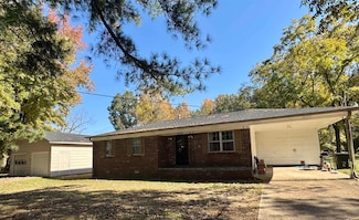 7692 Currie Rd, Millington, TN 38053