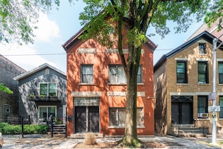 516 N Hermitage Ave Unit 1, Chicago, IL 60622