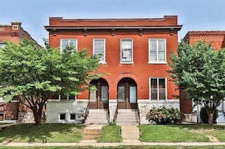 545 Bates St, Saint Louis, MO 63111
