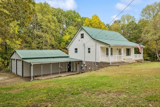 207 Robinson Dr, Dickson, TN 37055