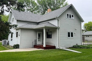 503 3rd St NE, Fosston, MN 56542