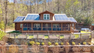 228 Marigold Ln, Hendersonville, NC 28792