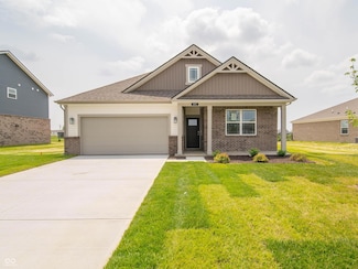 895 Saddlebrook Farms Blvd, Whiteland, IN 46184