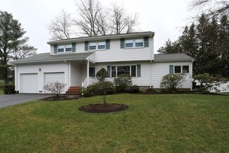 9 Brooks Rd, Wayland, MA 01778