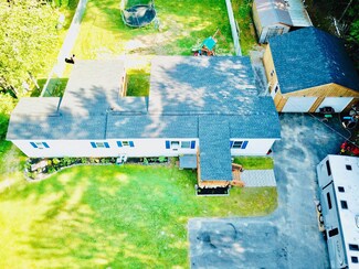 33 Spruce St, Sabattus, ME 04280