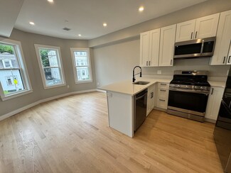272 E Cottage St Unit 1, Dorchester, MA 02125