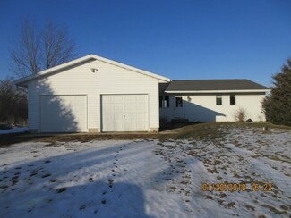 5747 S Dickey Rd, Brodhead, WI 53520