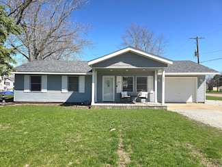 202 N 6th St, Ashkum, IL 60911