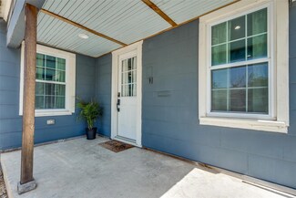 1115 Yale St, River Oaks, TX 76114
