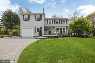 49 Lamppost Ln, Somerdale, NJ 08083