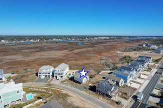 2 Chadbourn St, Ocean Isle Beach, NC 28469