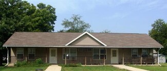 513 N Broadway St, Mentone, IN 46539