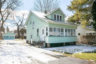 99 Hinchey Rd, Rochester, NY 14624